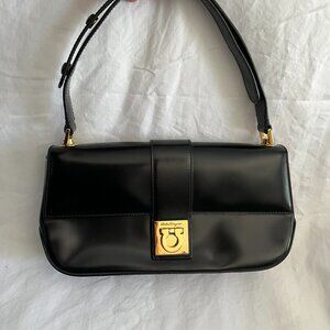 Salvatore Ferragamo Grancini Leather handbag
